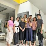 Dewi Lestari Instagram - Lebaran Babak 2 diisi dengan kunjungan ke rumah @keymangunsong & Radit bersama The Sisters, mencicipi hidangan Emak Zanty yang legendaris. Esok harinya, ada sekuel makan siang di BSD, meniqmati home cooked meal by yours truly. Ditutup dengan ibadah “Dune 2” bersama jamaah Lisan Al Gaib kwarcab Jaksel. Perfect holiday! ❤️👌 Lap yu, ghaes! @keymangunsong @imeldarosalin2 @hiroakikato39 @ephipania @atishaprajna @dhammasaurus and all!