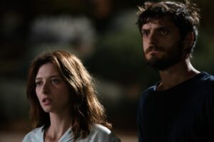 Dharma Mangia Woods Instagram - “ Ricchi a tutti i Costi “ da oggi @netflixit 🩸🔪🧨 
@colorado_film @sonypicturesit @giovabognetti 

@moviement_agenzia @othersrl