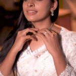 Dharshana Ashokan Instagram - Costume - @hafsaaddotcom ❤️ #kana #zeetamil #goldenmomentsawards2023