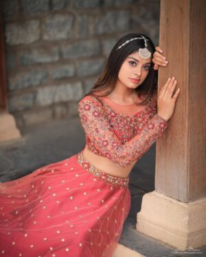 Dharshana Ashokan Instagram - Eventually , everything connects ✨

Costume - @nirali_design_house 
Photography - @haran_official_