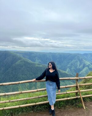 Dharshana Ashokan Instagram - My typa place 🌿

PC: @the_adventuresoul 😘