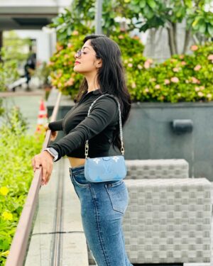 Dharshana Ashokan Instagram - Random pics I like 

P.C - @the_adventuresoul 😘