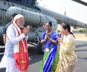 Dhrriti Saharan Reddy Instagram - Mom @manjusree_jaipalreddy_patlolla as the FIRST CITIZEN of Sangareddy District receiving our beloved Prime Minister Shri Narendra Modi Garu @narendramodi upon his arrival in Sangareddy! Along with @kondasurekha garu… 
#jaitelangana #jaibharat 
.
.
#narendramodi #manjusreejaipalreddy #sangareddydistrict