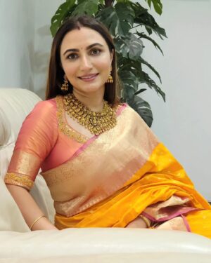 Dhrriti Saharan Reddy Instagram - Celebrating the Victory of Good over Evil !!! 
Celebrating the Feminine !!! 
Celebrating Nature !!! 
Happy Dussehra !!! ❤️😇
.
.
.
#DhrritiSaharan #DS🦋 #Dussehra