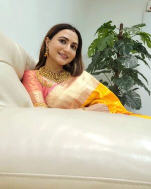Dhrriti Saharan Reddy Instagram - Celebrating the Victory of Good over Evil !!! 
Celebrating the Feminine !!! 
Celebrating Nature !!! 
Happy Dussehra !!! ❤️😇
.
.
.
#DhrritiSaharan #DS🦋 #Dussehra
