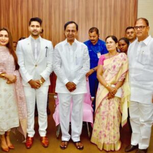 Dhrriti Saharan Reddy Instagram - Here with my family & Chief Minister of Telangana KCR! 
Thank you KCR Garu, for giving Mom, 
Minister of State Rank 💃🏻
Congratulations Maa @manjusreejaipalreddypatlolla Congratulations @jayanthreddy1111 , your hard work has paid off. And Dad #pjaipalreddy you are our backbone! ❤️🦋