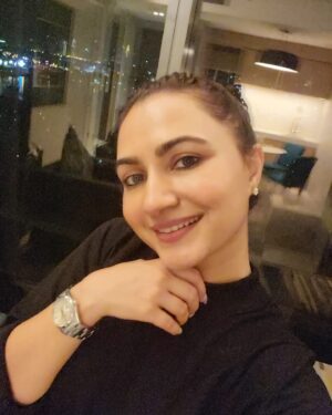 Dhrriti Saharan Reddy Instagram - Be a Forest in a world full of people wanting to be Perfect Gardens!!! 
- #GyaanMaata
READ THAT AGAIN
.
.
#DS🦋 
#DhrritiSaharan #spirituality #spiritual