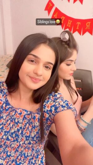 Dhwani Gori Instagram - When I see her face😝😝 
Ps : I love her still😂💗 
@dhwanigorii 

#Asha #Disha #MaihoonAparajita #Zeetv #reels #foryou #Instagram #Trending
