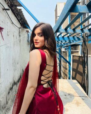 Dhwani Gori Instagram - I love being Indian❤️‍🔥 

This dress by @singhpooja03350 _ ✨
MUA : @rohitsingh1176 ✨

#maihoonaparajita #Disha