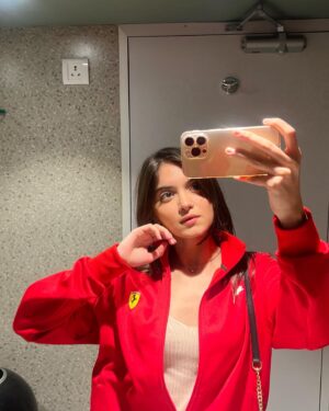 Dhwani Gori Instagram - Ps: My sister loved these pictures 🥰😛❤️🏎️ 
@mansibhanushaliii