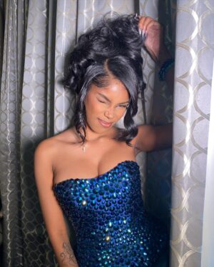 Diamond White Instagram - Over the moon 🌙 moon girl season 2 out February 2nd!!!!!!

Styled by @melvinstyles 
Install by @shornelll
Makeup @makeupby_danielle
Hair style @zarahair1