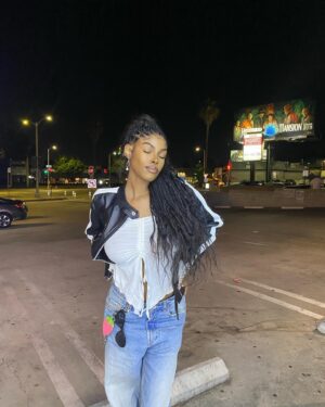 Diamond White Instagram - 💙