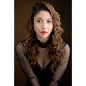 Diana Belmonte Instagram - Soy una vieja seria a lo bien!

Fotografía : Juan Pablo Franco
-
-
-
#actriz #actress #theater #teatro #television #instaphoto #bookstagram #instawoman #amorproprio #womanstyle
