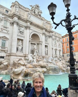 Diana Nyad Instagram - From the Colissuem to the Trevi Fountain, we have soaked up the glorious history of Rome. We fly home tomorrow BUT will tune in the Super Bowl tonight. Kickoff Rome time: 12:30am!!! Who do you like? After a sub par offensive season, seems the Mahomes Kelce magic is back in the groove. Ciao everyone!
•
#rome #roma #coliseum #trevifountain #nyad #diananyad #bonniestoll