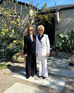 Diana Nyad Instagram - On our way to the Oscars!!!
#nyad #oscars