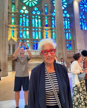 Diana Nyad Instagram - Greetings from Barcelona. Beautiful parks & gardens, pedestrians largely away from cars, little honking, much good naturedness on the streets….the Mediterranean fresh breeze in delicious play. A sexy vibe, as in evoking The Talented Mr Ripley. My buddy Candace and I covering all the hoods, along with muchas tapas!! 
#nyad #barcelona