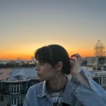 Diana Ankudinova Instagram – Рассвет очистит небо,
Чтобы закату было где играть…

Допиши четверостишие⬇️