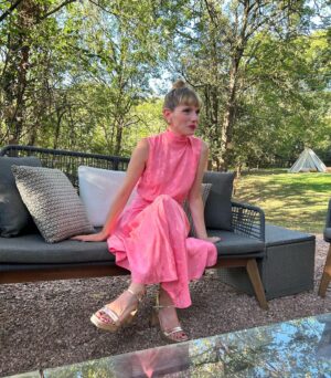 Diana Gómez Instagram - Gràcies Carles i Maria per aquesta tarda tan preciosa 💘🌾