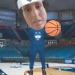 Diana Taurasi Instagram - I’m pulling for the Huskies this March! #CoxPartner Get in the Husky spirit with me by using @coxcommunications #BetheBobble filter and cheer on the @uconwbb and @uconmbb to make history like we did in 2004 💍💍 Who are you rooting for? #GoHuskies #BleedBlue