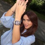 Diane Leyre Instagram – Connectée. Adaptable. Élégante. Sportive. Je vous présente ma nouvelle montre connectée en cuir HUAWEI WATCH FIT 3 @huaweimobilefr 

#HUAWEIWATCHFIT3 #FashionSquared

*collaboration commerciale