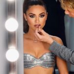 Diane Leyre Instagram - ⏳prime 3… @dals_tf1 on se prépare avec ma team de choc @arnaudsoldourdin make up coiffure @joannabhmphoto à la photo 👑❤️
