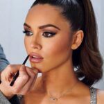 Diane Leyre Instagram - ⏳prime 3… @dals_tf1 on se prépare avec ma team de choc @arnaudsoldourdin make up coiffure @joannabhmphoto à la photo 👑❤️