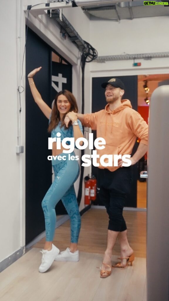 Diane Leyre Instagram - Cours de catwalk et téléphone rose raté en bonus de ces épisodes de Rigole avec les Stars 😂❤️ vidéo @pierrelabroussefilms