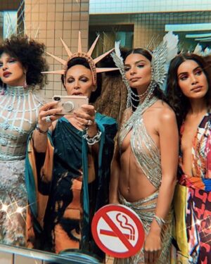 Diane van Fürstenberg Instagram - Twas the night before the Met Gala.
Swipe for looks from the past as we get ready for the first Monday in May ✨ #DVF