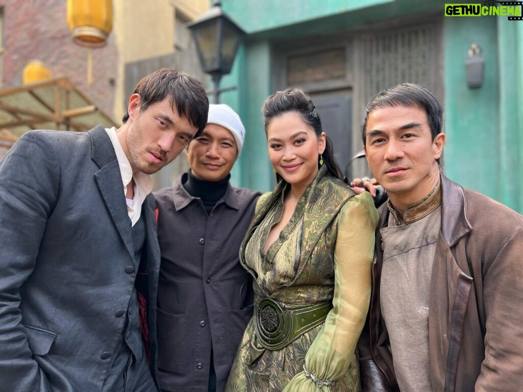 Dianne Doan Instagram - I want to take a moment and highlight episodes 2-3 director @dustintringuyen 🥹 it’s been one of my greatest pleasures to be able to work side by side someone who I’ve deeply admired. As a Vietnamese Canadian…. This is truly so special ✨🙏🏼 #WarriorMax #BruceLee #MaiLing