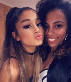 Diannisa Hernandez Instagram - @arianagrande 💕