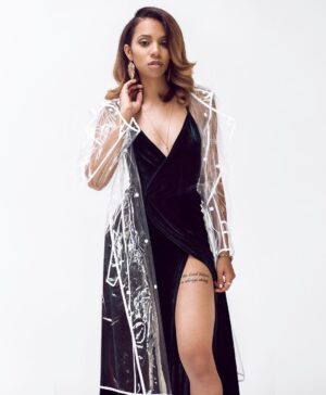 Diannisa Hernandez Instagram - Yeah you got aspirations you ain’t messin up the vision 👑
➖➖➖➖➖➖➖➖➖➖➖➖➖➖➖➖➖➖
Hair & make up @looksbysofi 
Outfit @houseofgaskins 📷 @gas.photo