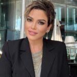 Didem Taslan Instagram - Enerjimizin yüksek olduğu güzel bir haftasonu sonu diliyorum🎉💙🌺🧿 #günaydın #goodmorning #didemtaslan #model #actress #hello #world #smile #goodvibes #photooftheday #keşfet #sometimes #lifestyle #colorful #timeless #explore #instagood #daybyday #istanbul #turkey