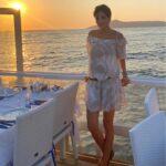 Didem Taslan Instagram - Günden kalan💕🧿🌺 #iyiakşamlar #goodevening #didemtaslan #actress #model #hello #everybody #smile #photooftheday #lucky #keşfet #sometimes #colorful #amazing #instagood #lifestyle #perfecymoment #explore #summer #holiday #june #bodrum #turkey