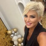 Didem Taslan Instagram - Güzelliklerle dolu bir gün diliyorum🌺🧿🥰 #didemtaslan #model #actress #günaydın #hello #world #goodmorning #photooftheday #explore #smile #amazing #lifestyle #colorfull #lucky #sometimes #instadaily #instamood #goodtimes #justintime #istanbul #turkey