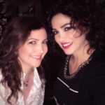 Didem Taslan Instagram - İyi akşamlarımız olsun🙏🏻🌺🧿🥰❤️ #didemtaslan #drsinemceylanoglu #goodevening #helloweekend #smile #alwayssmile #instamood #goodday #sister #happiness #good #photooftheday #amazing #explore #likesforlike #istanbul #turkey #funny #justdoit #instadaily
