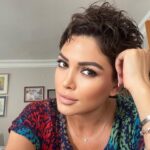Didem Taslan Instagram - Huzurlu birgün olmasını diliyorum 👏🏻🌺🎉🥰🧿 #günaydın #hello #goodmorning #didemtaslan #model #actress #everybody #instadaily #keşfet #lifestyle #sometimes #goodday #smile #colorful #explore #amazing #time #spring #may #justdoit #photooftheday #istanbul #turkey