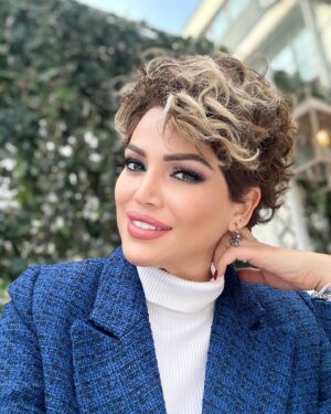 Didem Taslan Instagram - Uzun aradan sonra🌺🧿…. #didemtaslan #goodevening #actress #model #hello #wednesday #somebody #goodvibes #spring #april #lucky #withmyfriends #sometimes #istanbul #bagdatcaddesi #colorfull #times #itsnowornever #comestrue #turkey