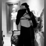 Dilara Aksüyek Instagram - Kanaatimce, her ne isek, o kadar da değiliz 🙋🏻‍♀️👽