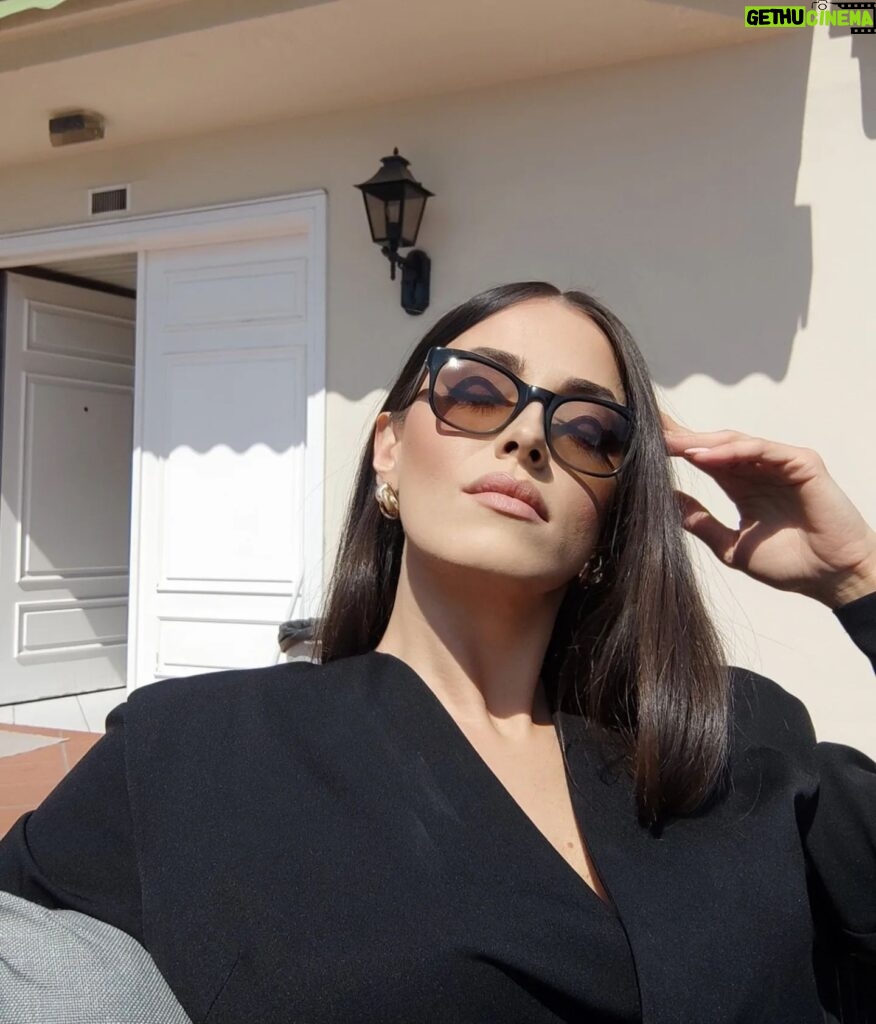 Dilara Büyükbayraktar Instagram - Sun on the face ☀️ #canımannem #canımannemmelek #melek #dilarabüyükbayraktar 🤞🏻