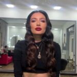 Dilara Kazimova Instagram – Hair:@gunelmalik_ 
Make:@gozeljavad 
Video:@fatimaamirlii 

#dilarakazimova #kesfetteyiz #dilara #black #foryou