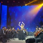 Dilara Kazimova Instagram - Golden eye with orchestra ❤️👑 #dilara #dilarakazimova #liveperformance #canlı #keşfetteyim #keşfetteyiz