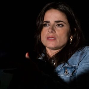 Dina Félix Costa Instagram - Quase a chegar o momento da verdade.
Eu própria não vi como ficaram, estes últimos minutos de vida da Marina  e tal como vocês estou ansiosa por ver🥵!
Em contagem decrescente 😍!
Quem será que vem lá ? 
Eu não digo 😜❤️😘
.
.
#actres #crime #amor #amardepoisdeamar #tvioficial