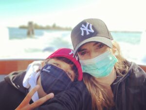 Dina Félix Costa Instagram - Dias Felizes💙🥰