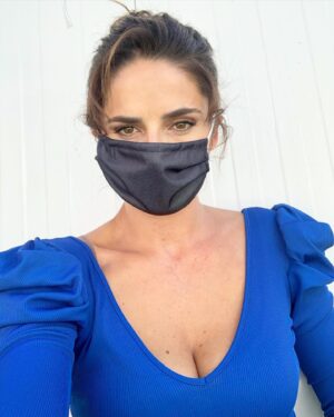 Dina Félix Costa Instagram - Ready for my close up 🧴😷💋