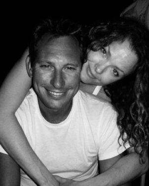 Dina Meyer Instagram - Happy Birthday America! ♥️🤍💙🇺🇸
And Happy Anniversary to us! 

14 years
♥️♥️

#happy #anniversary #4thofjuly #love #happiness