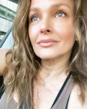 Dina Meyer Instagram - If you could read my mind…
😉