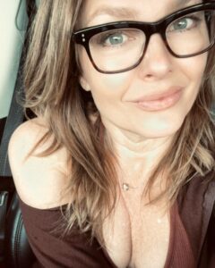 Actress Dina Meyer HD Instagram Photos and Wallpapers June 2024