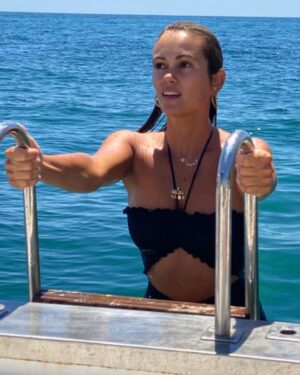 Dina Shihabi Instagram - Sneaky candid @leylashphoto 🌊