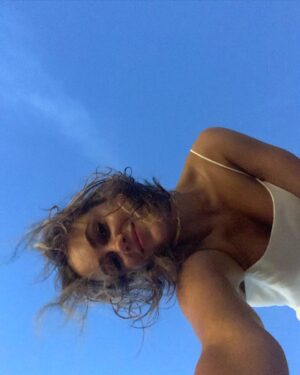 Dina Shihabi Instagram - Hi🌊✨ from 🇯🇲