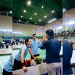 Dinda Kanyadewi Instagram - Biarpun kalah (gpp ya gan~ @marcelchandra 😆), tapi pertandingan tadi di @turnamenolahragaselebritiid @sctv @rans.entertainment menyenangkan sekali. Buat teh @hestipurwadinata dan @suryainsomnia terimakasih buat match serunya, goodluck di final nanti. Juara sih kayaknya, ihiy. 🏋🏻‍♀️ • 📷 @snap.nuel